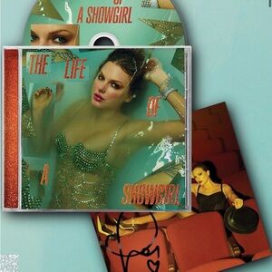 Signed Taylor Swift TLOAS CD #4